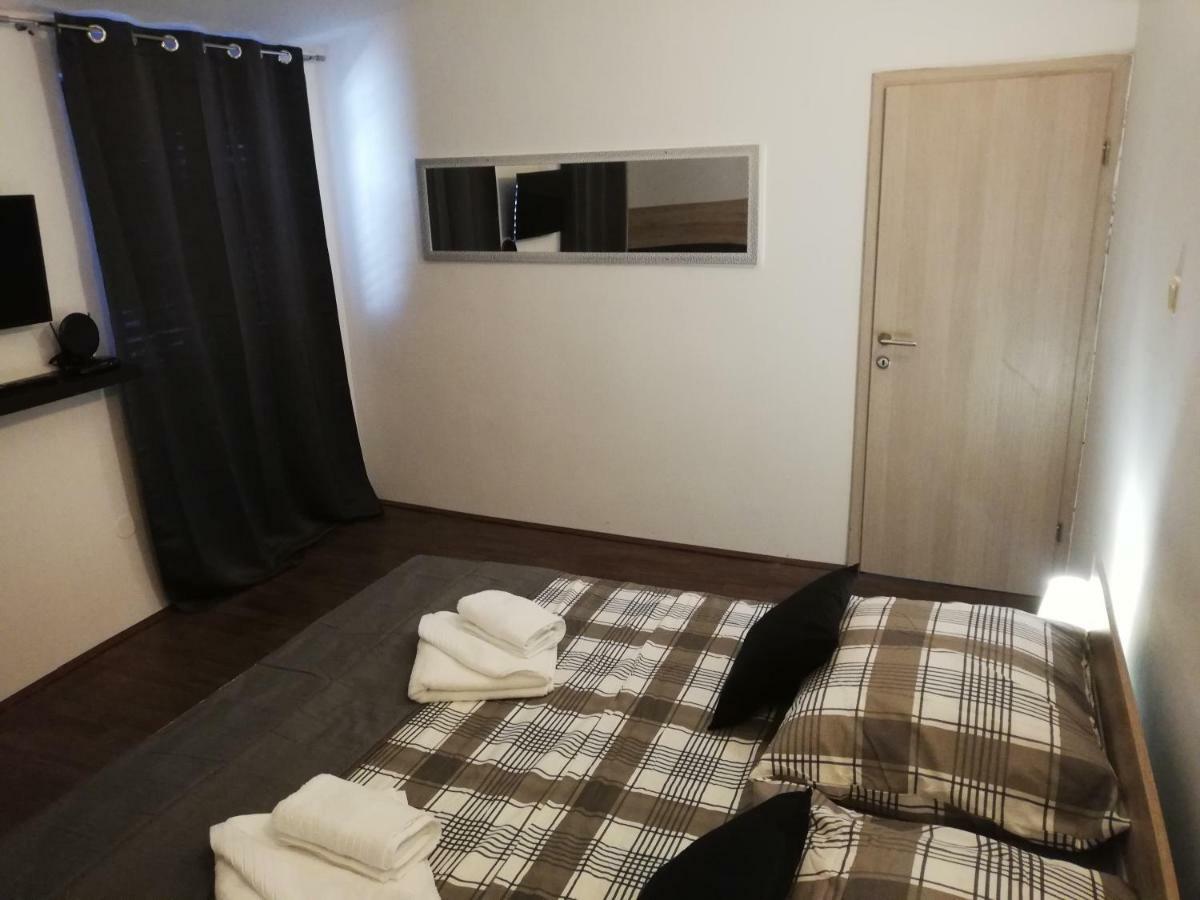 Apartmani Zdenka Savar-Maslina Dış mekan fotoğraf